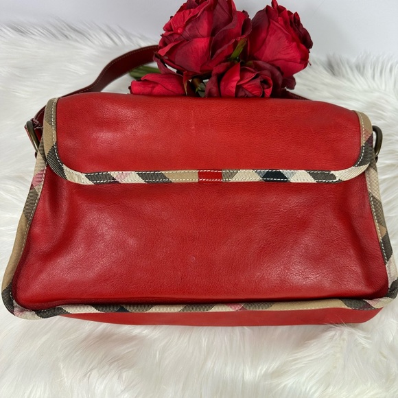 Burberry Red Leather Shoulder Bag - Picture 3 of 16